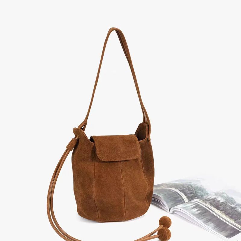 Bolso tipo cubo de ante esmeri - Interior Design High End reseña y precio